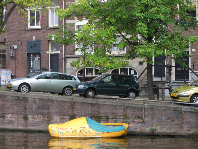 Tiny Amsterdam shoe boat